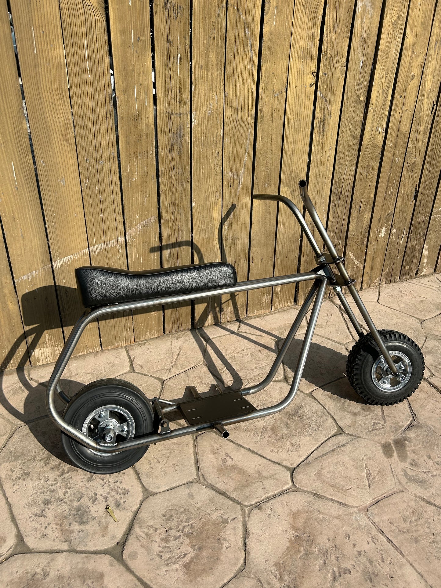 SKINNY SLICK MINIBIKE (ROLLER)