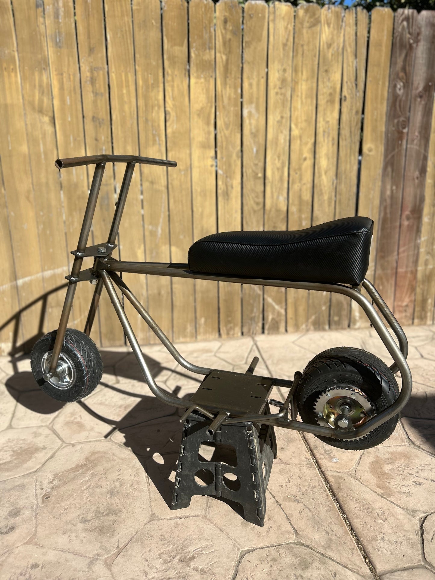 FAT/WIDE STREET TIRE MINIBIKE (ROLLER)